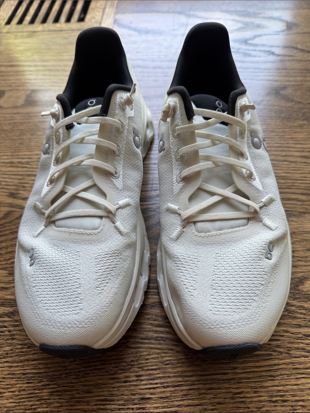 On Cloudtilt Running White and Black Sneakers - worn once - Picture 5 of 10